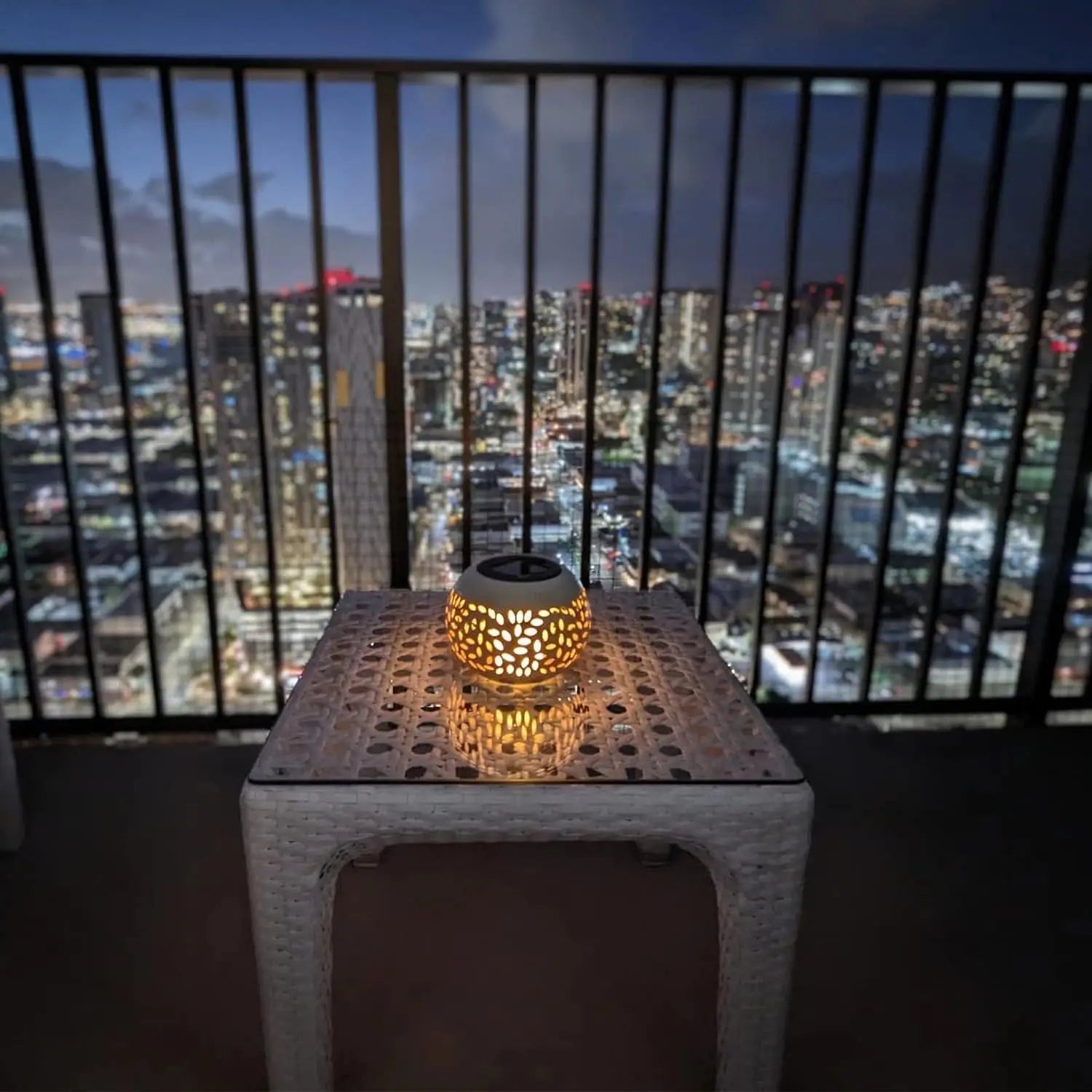 Lumova Solar Table Lantern