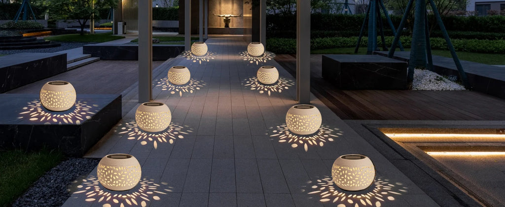 Lumova Solar Table Lantern